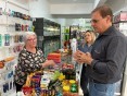 presidente Ben Hur de Oliveira visita farmácia recuperada em Cruzeiro do Sul