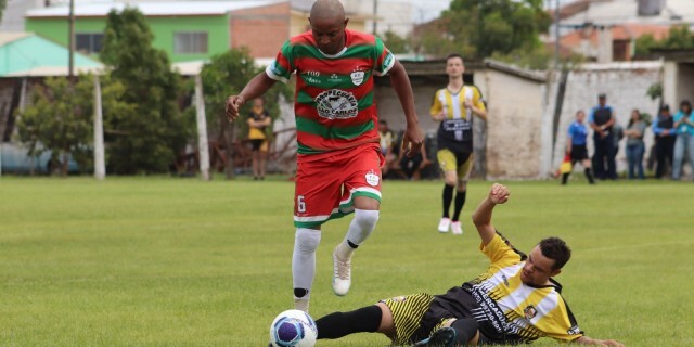 Gaúcho e Biras Bar pela última edição do Citadino de Futebol de Campo em 2023