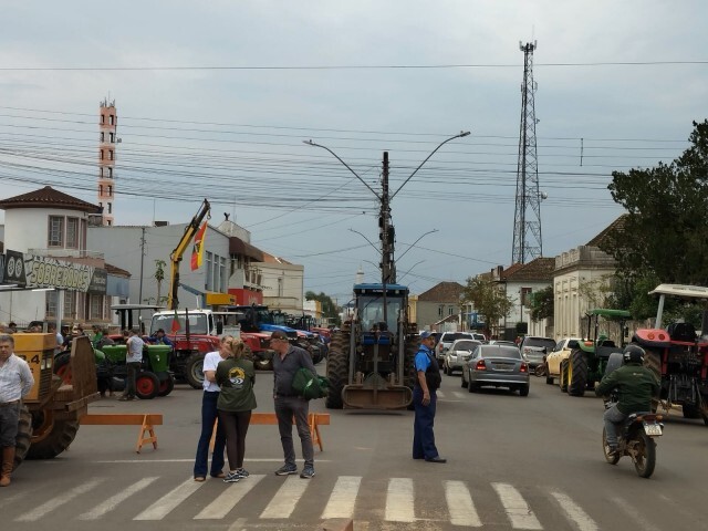 SOS AGRO RS - Tratoraço em Tupanciretã 6