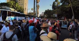 Agricultores familiares de Tupanciretã, Jóia e Júlio de Castilhos participam de protesto por medidas contra estiagem em Porto Alegre