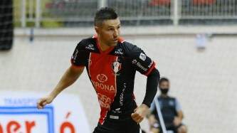 Tupanciretanense renova com o Joinville Futsal e estreia temporada com vitória