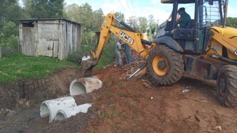 Bairro Marcial Terra recebe limpeza e tubulação de córrego