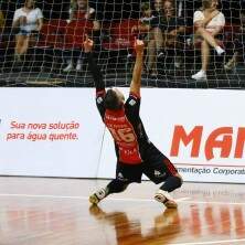 Genaro marca e JEC/Krona Futsal goleia no campeonato Catarinense