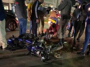 Motociclista sofre acidente na Av. Vaz Ferreira