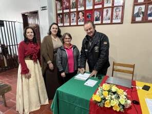 Executivo Municipal assina termo de fomento com a Liga Feminina de Combate ao Câncer