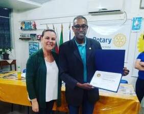 Rotary Club de Tupanciretã condecora tupanciretanenses com a honraria Paul Harris