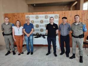 Brigada Militar de Tupanciretã celebra recebimento de armamento