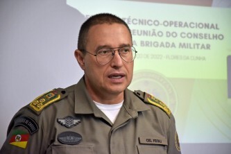 Coronel Cláudio dos Santos Feoli emite mensagem sobre possíveis ameaças contra escolas 