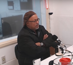 Músico Régis Reis concede entrevista a Rádio Tupã