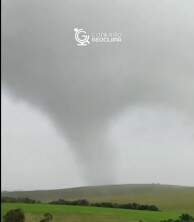 Moradores no interior de São Martinho da Serra registram formação de tornado
