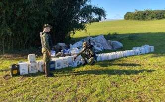 Batalhão Ambiental flagra descarte irregular de embalagens de agrotóxicos na Jóia