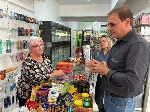 Farmácias Associadas anuncia plano de recuperação das lojas atingidas pelas cheias