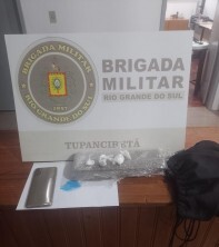 Brigada Militar de Tupanciretã prende indivíduo com tijolo de maconha