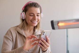 Rádio é a mídia sonora líder entre o público feminino