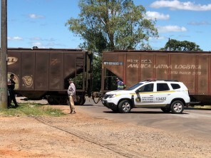 Caminhão apressado colide no trem em movimento na entrada de Tupanciretã