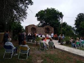 No dia de Nossa Senhora de Lourdes, devotos de Nossa Senhora de Lourdes promovem oração por chuva abençoada